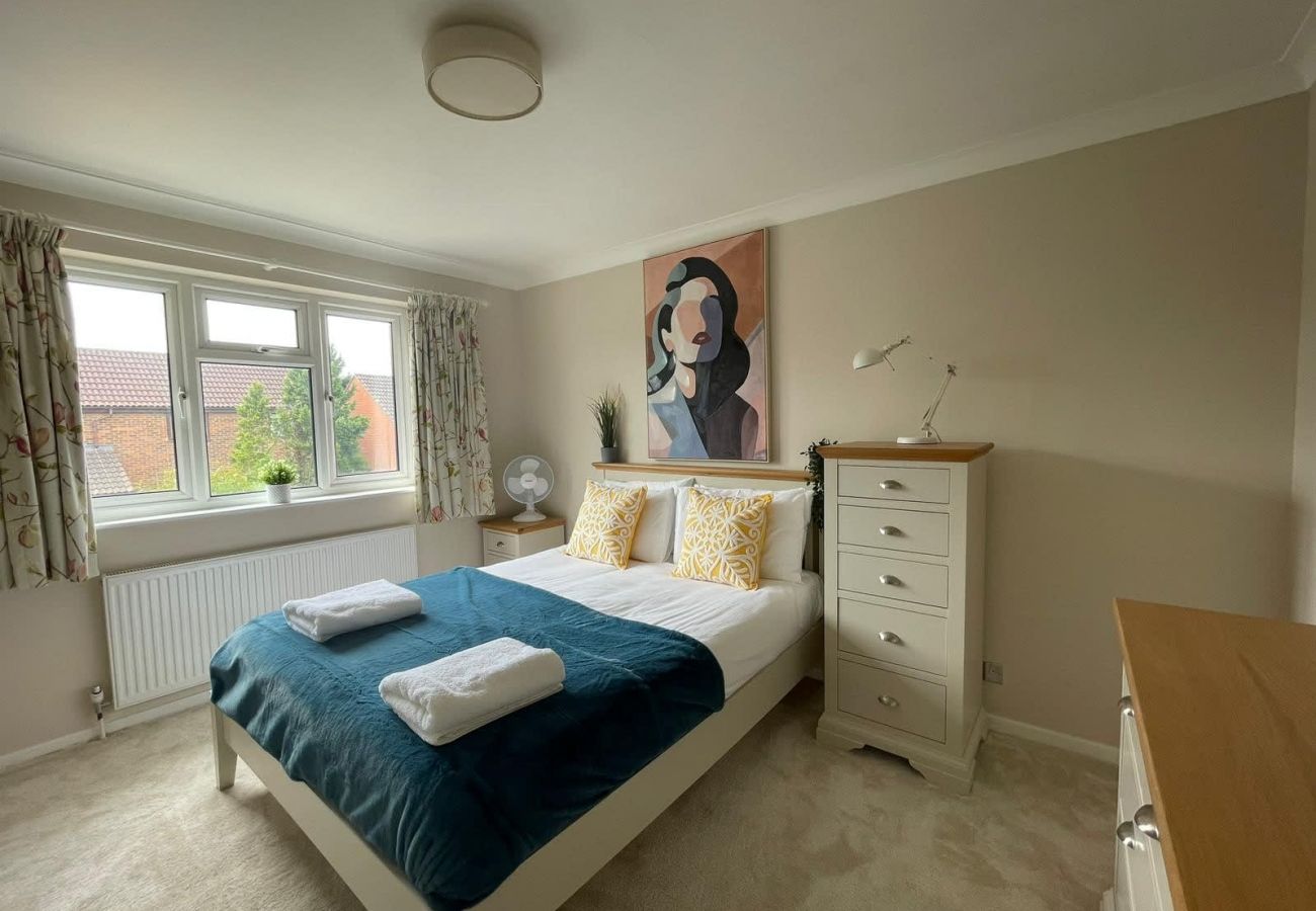 Apartment in Wokingham - Wokingham Spectacular, Stunning Four Bedroom Townhouse 