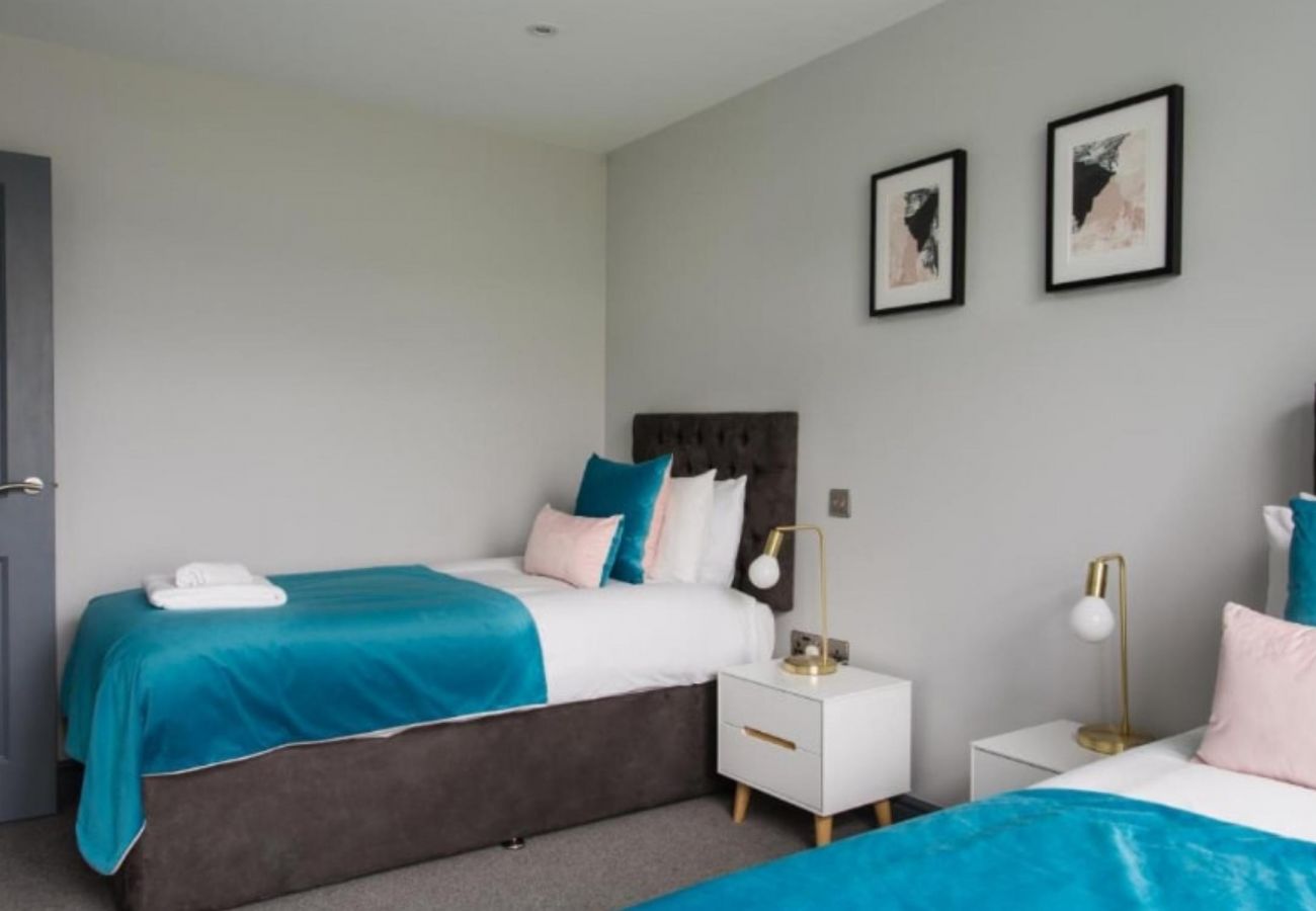 Apartment in Farnborough - Farnborough Beautiful Tranquil One Bedroom Apartment