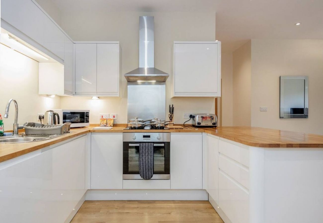 Apartment in Maidenhead - Maidenhead Beautiful Spacious Two Bedroom Apartment