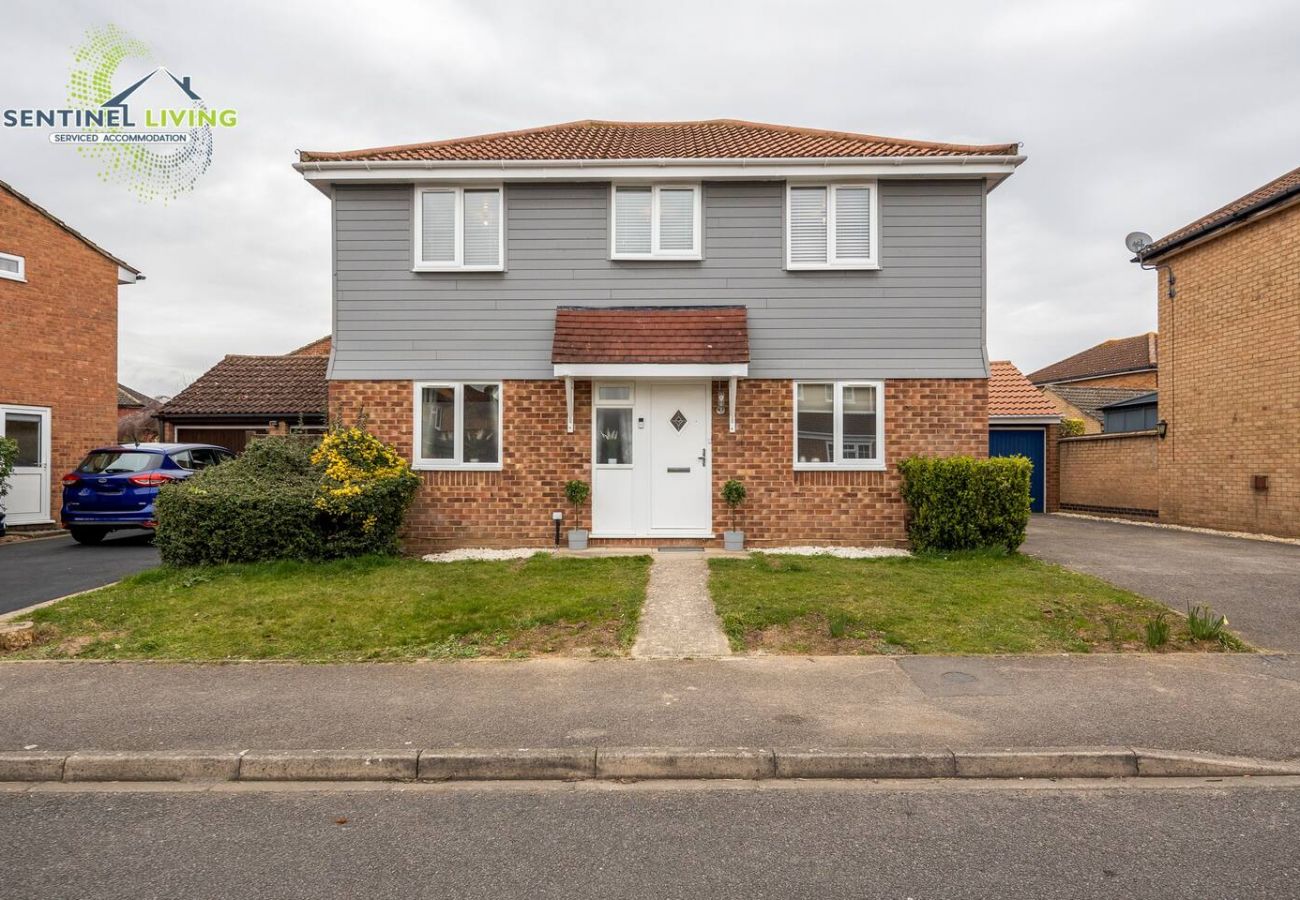 House in Maidenhead - Maidenhead Gorgeous Five Bedroom House 