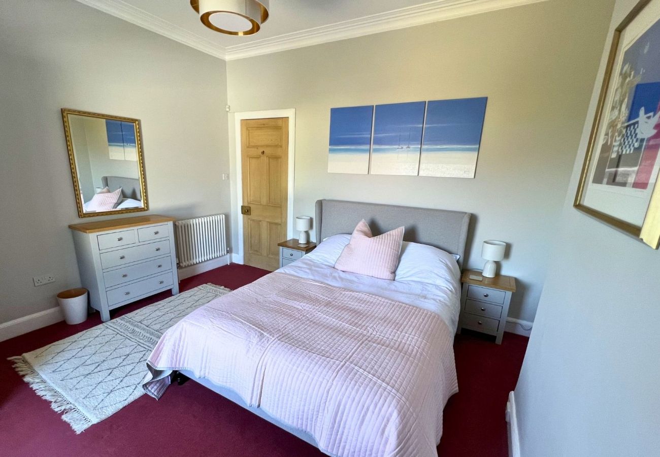 Apartment in North Berwick - North Berwick Spectacular Two Bedroom Apartment 