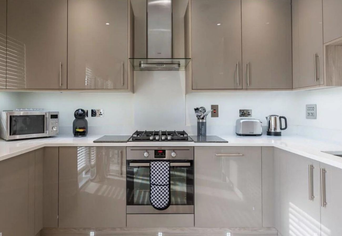 Apartment in Maidenhead - Maidenhead Beautiful Two Bedroom Apartment 