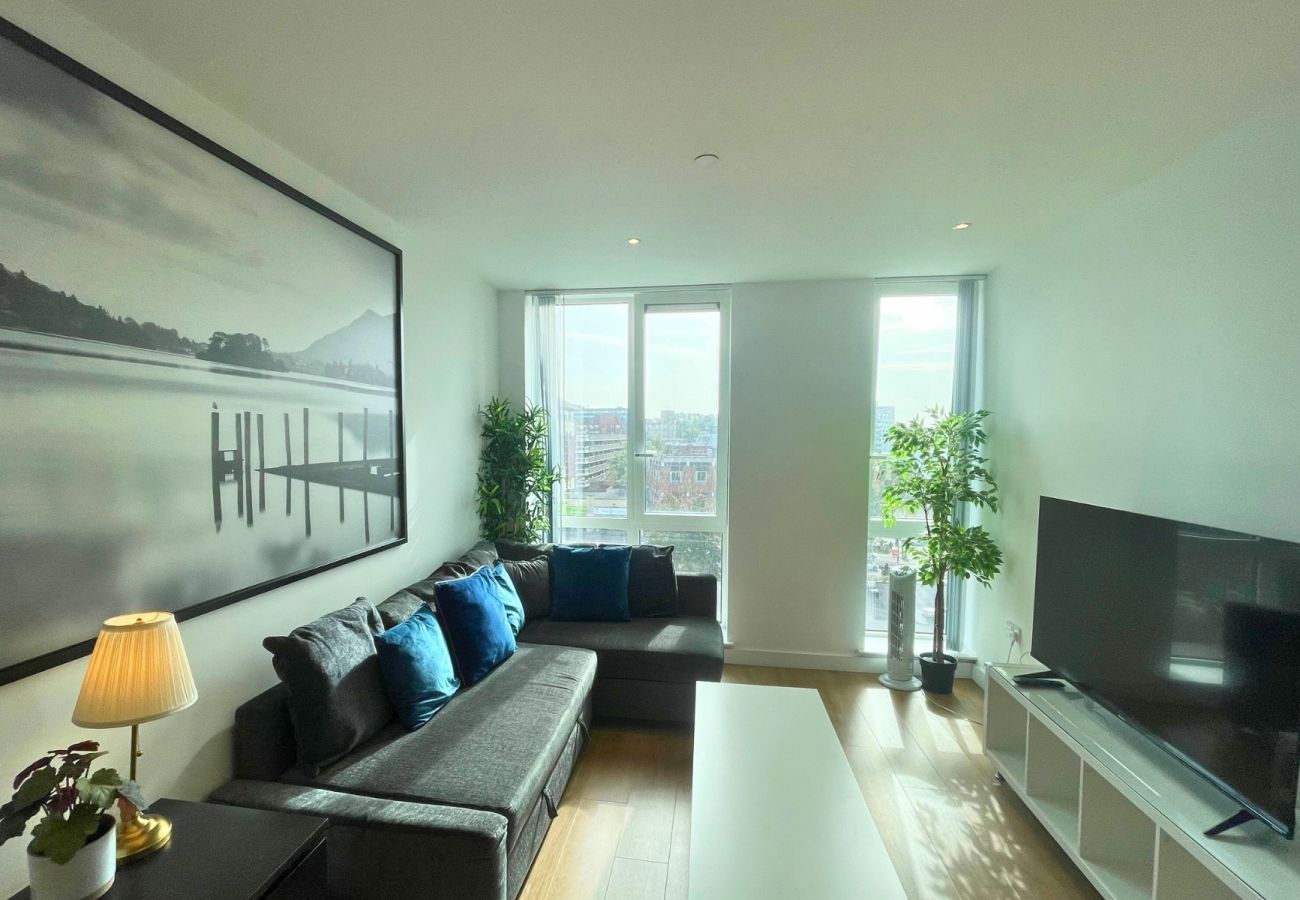 Apartment in Bracknell - Bracknell RWH Spectacular Two Bedroom Apartment