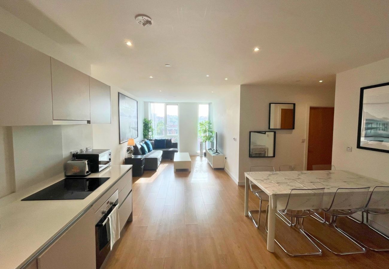 Apartment in Bracknell - Bracknell RWH Stunning Two Bedroom Apartment 