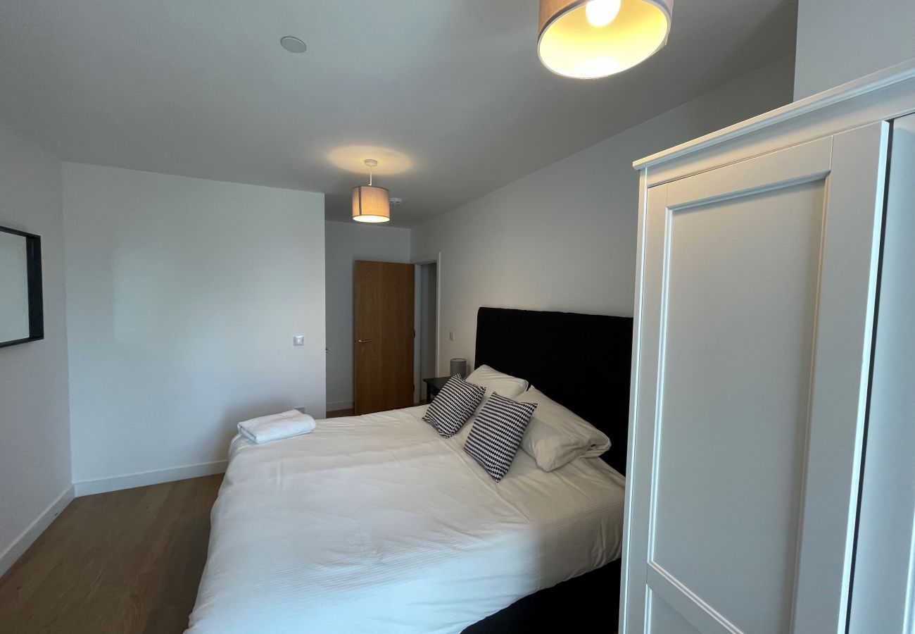 Apartment in Bracknell - Bracknell Gorgeous Modern Two Bedroom Apartment 