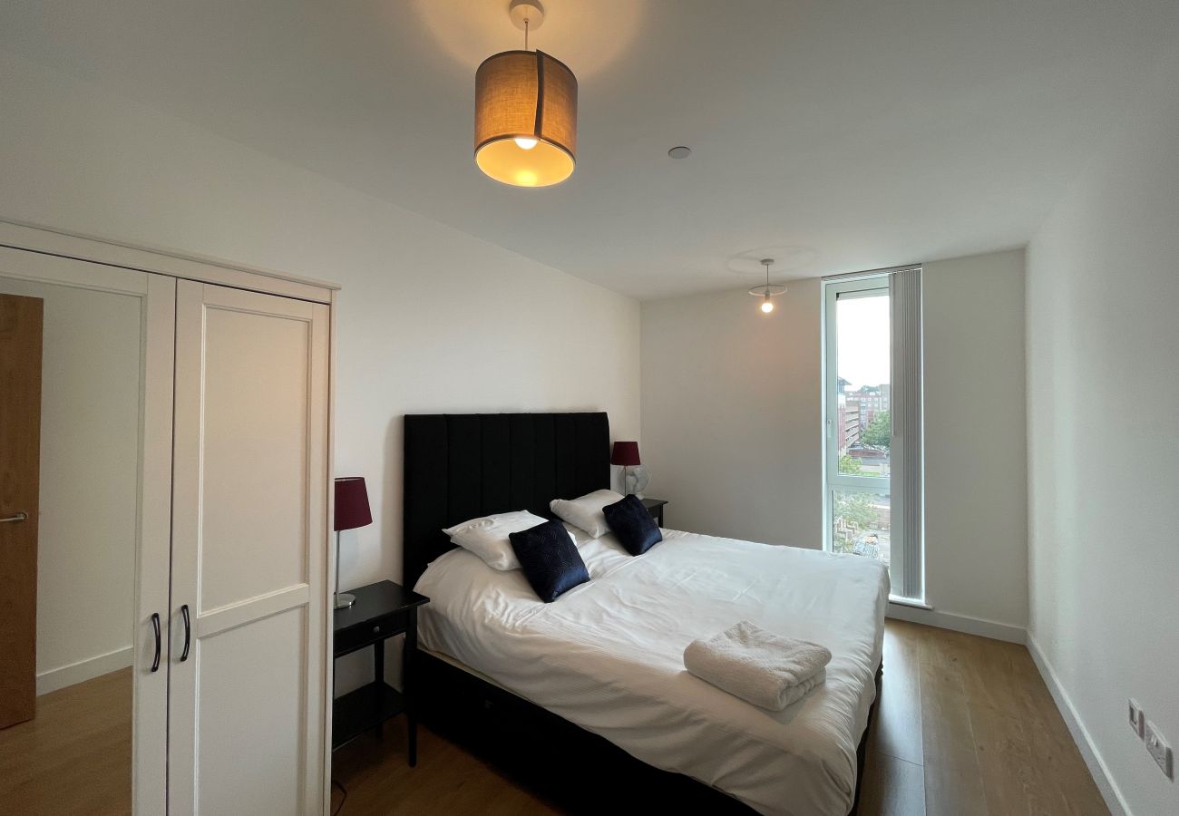 Apartment in Bracknell - Bracknell Gorgeous Modern Two Bedroom Apartment 