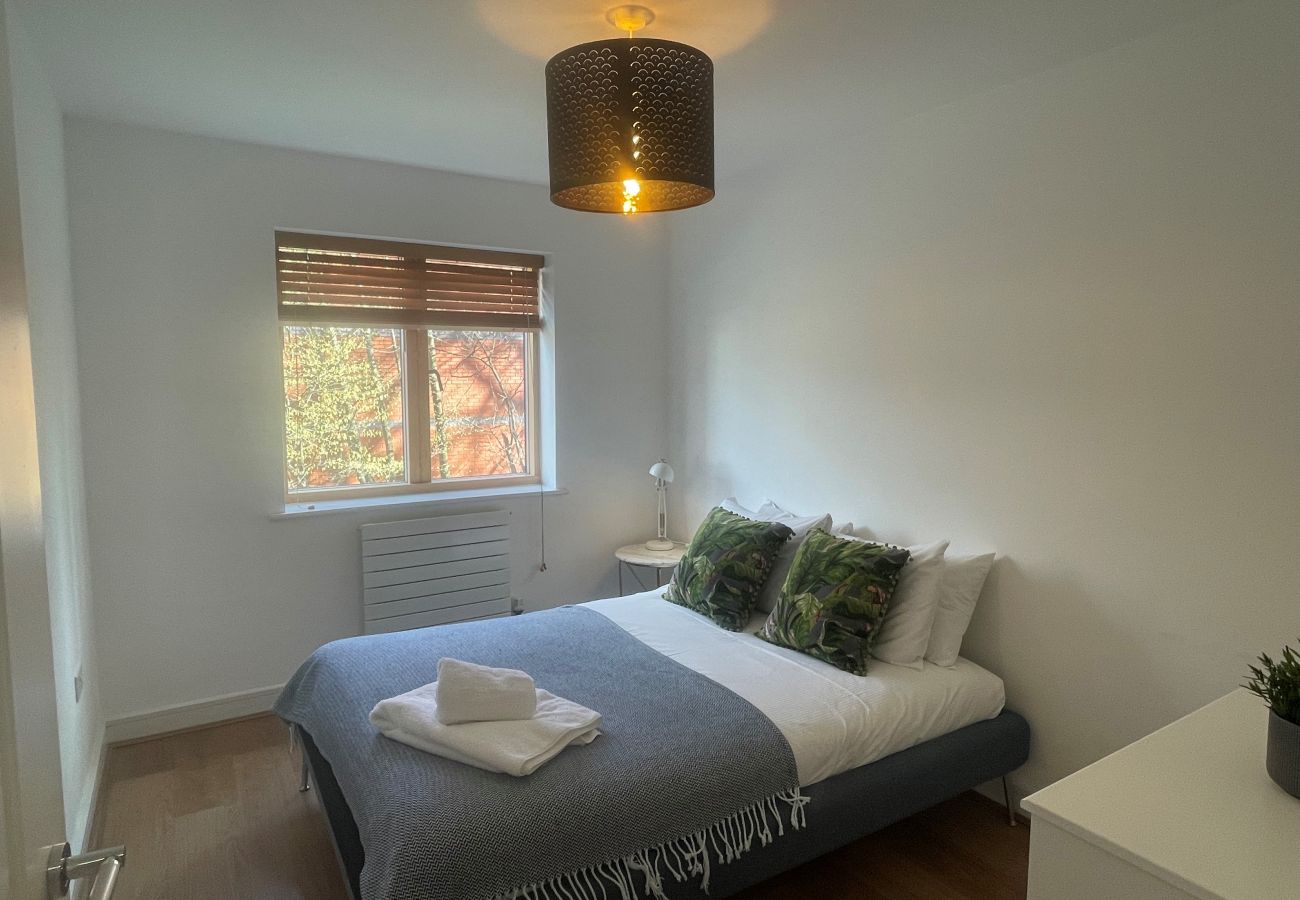 Apartment in Maidenhead - Maidenhead Gorgeous Three Bedroom Apartment