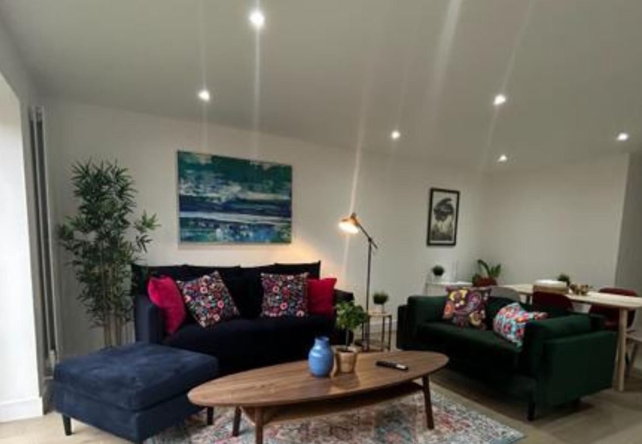 House in Mitcham Junction - London Mitcham Beautiful Three Bedroom House 