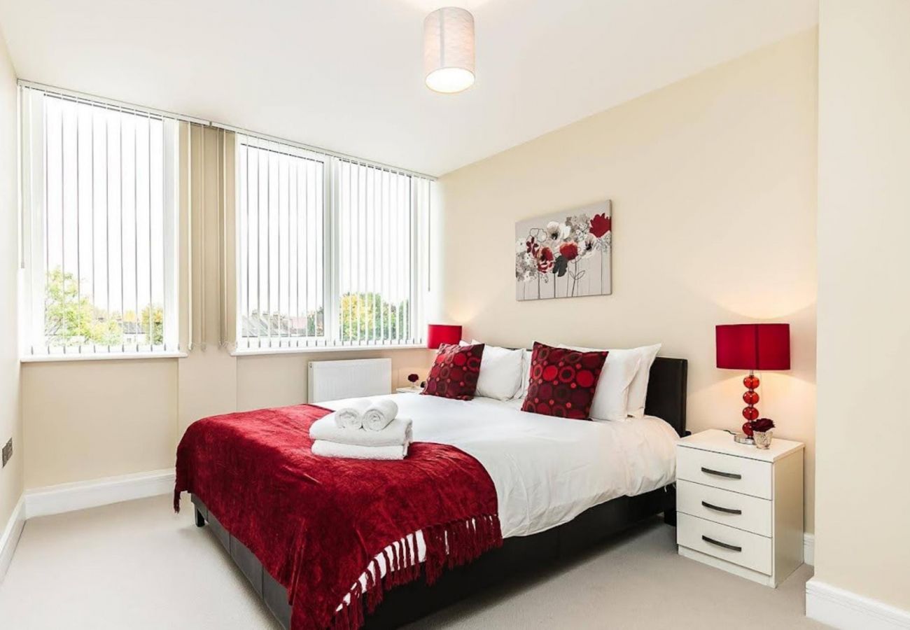 Apartment in Harrow - Harrow Stunning Two Bedroom Apartment 