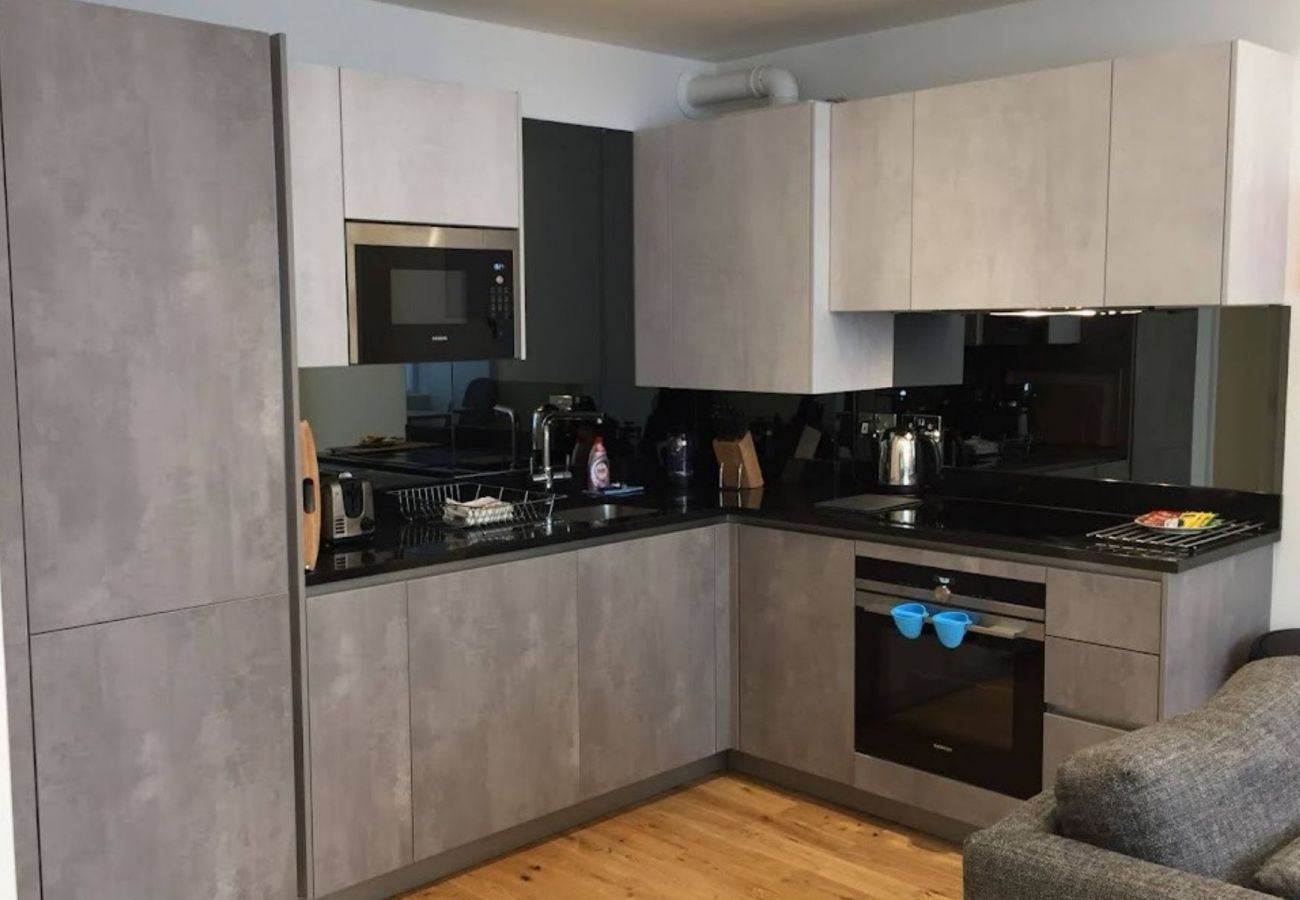 Apartment in London - Ealing Broadway Beautiful One Bedroom Apartment 