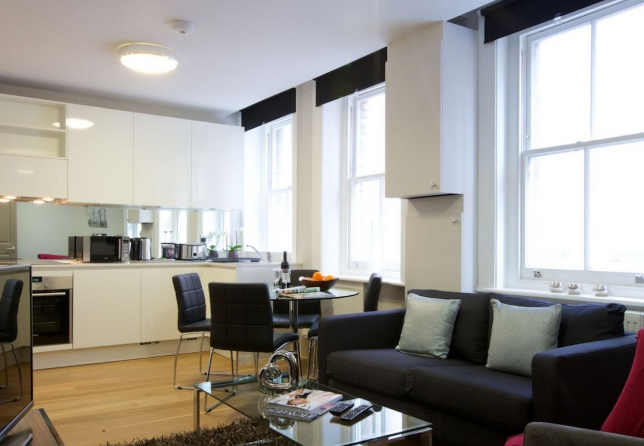 Apartment in London - Fitzrovia Spacious Stylish Two Bedroom Apartment