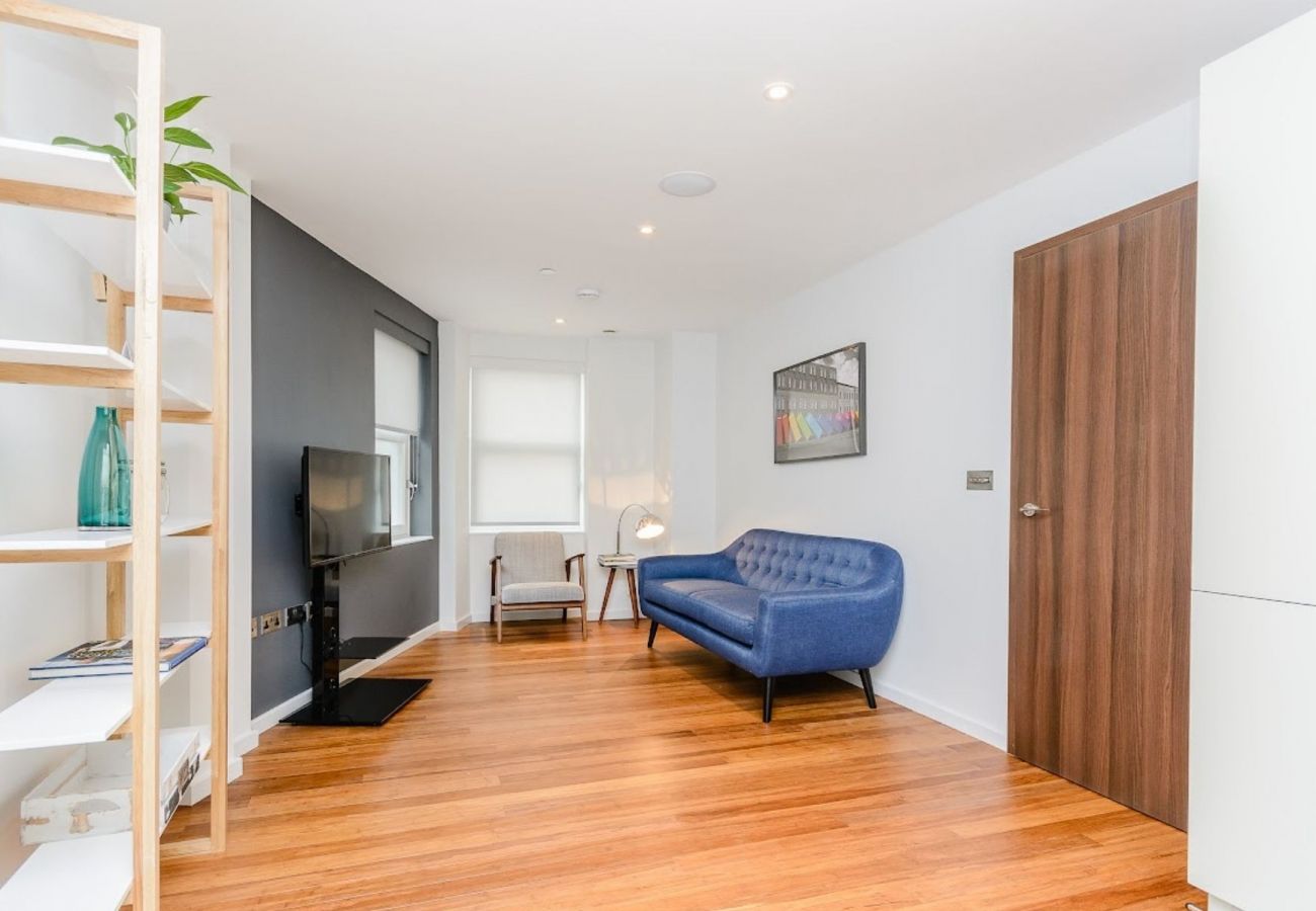 Apartment in Richmond - Richmond Beautifully Presented Two Bedroom Flat 