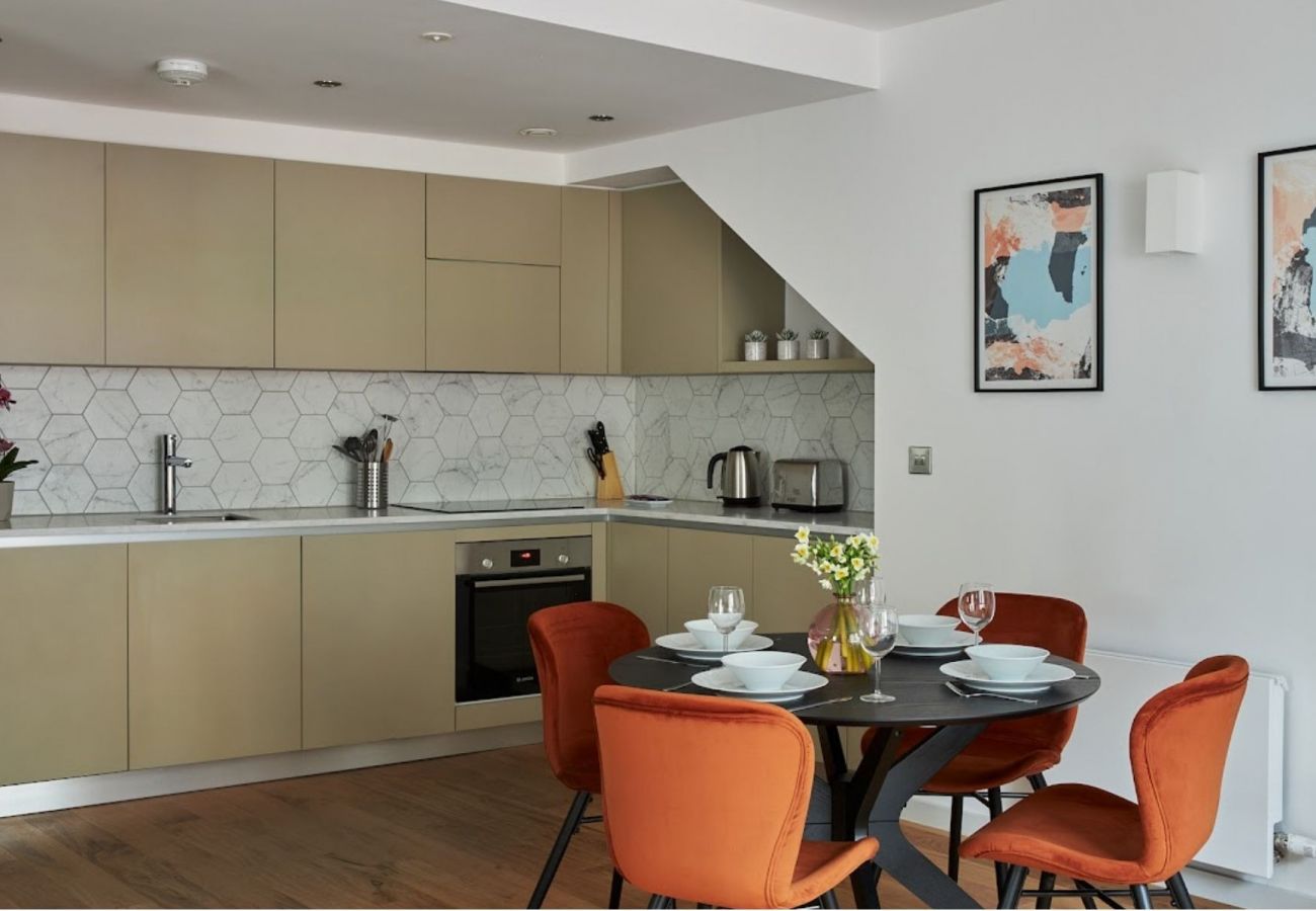 Apartment in London - Hammersmith Gorgeous One Bedroom Apartment 