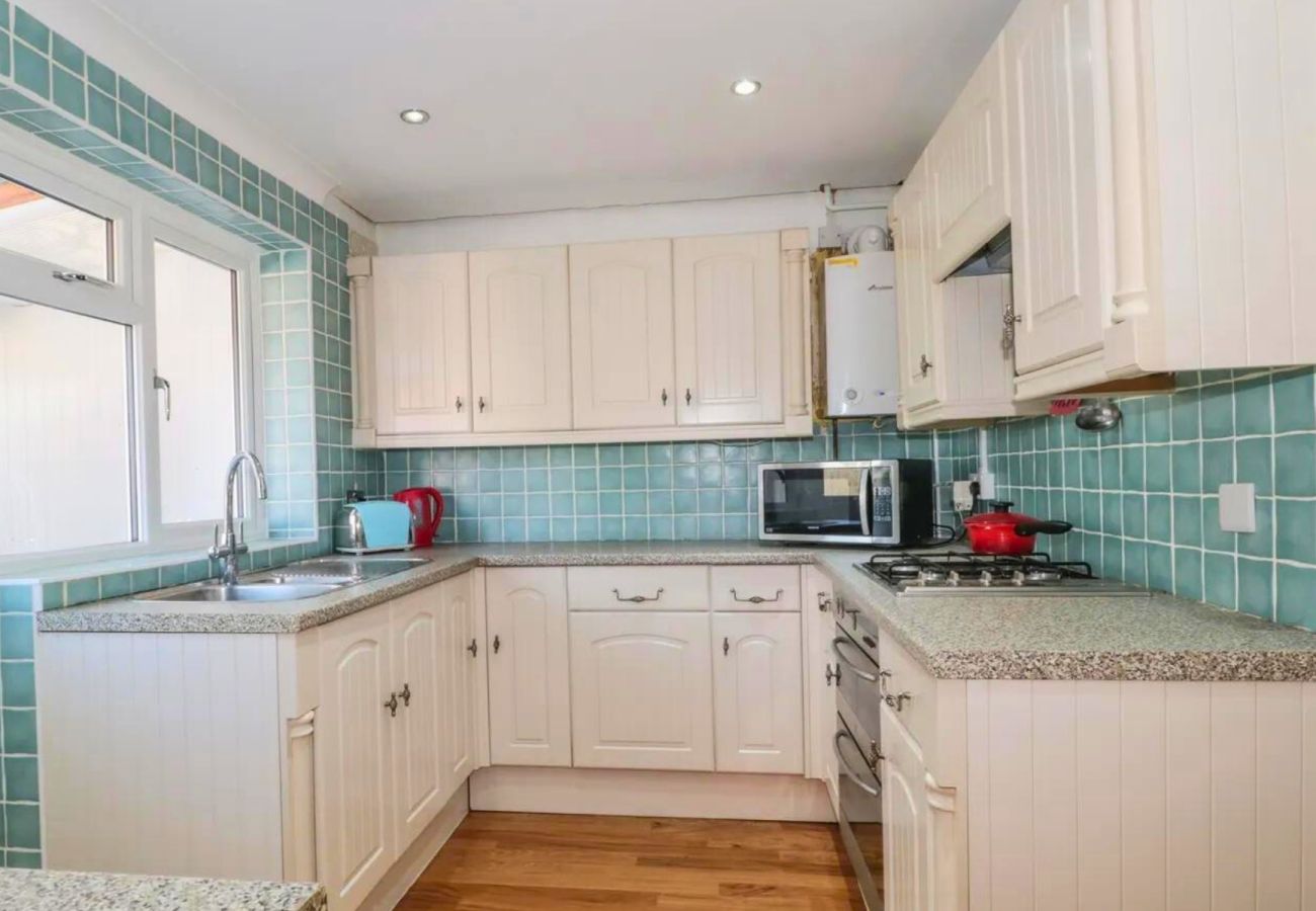 House in Woodlands - Dorset Charming Three Bedroom Cottage 