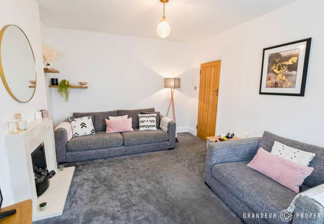 House in Poole - Poole Stylish Two Bedroom Apartment 