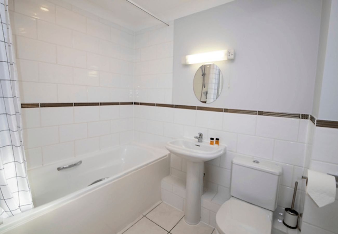 Apartment in Bracknell - Stylish Two Bedroom Apartment in Bracknell